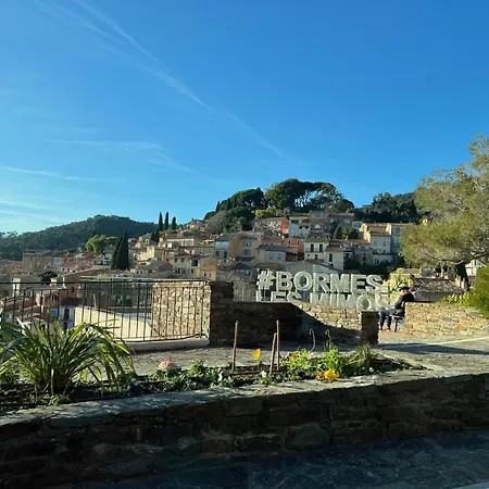 Authentique Le Cactus Entierement Renovee Climatisee Proche Des Plages Du Centre Du Lavandou Et Du Supermarche Villa *