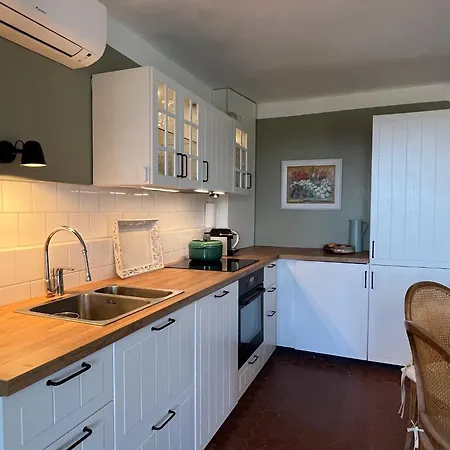 Authentique Le Cactus Entierement Renovee Climatisee Proche Des Plages Du Centre Du Lavandou Et Du Supermarche Villa