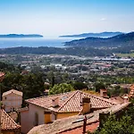 Βίλα Authentique Le Cactus Entierement Renovee Climatisee Proche Des Plages Du Centre Du Lavandou Et Du Supermarche